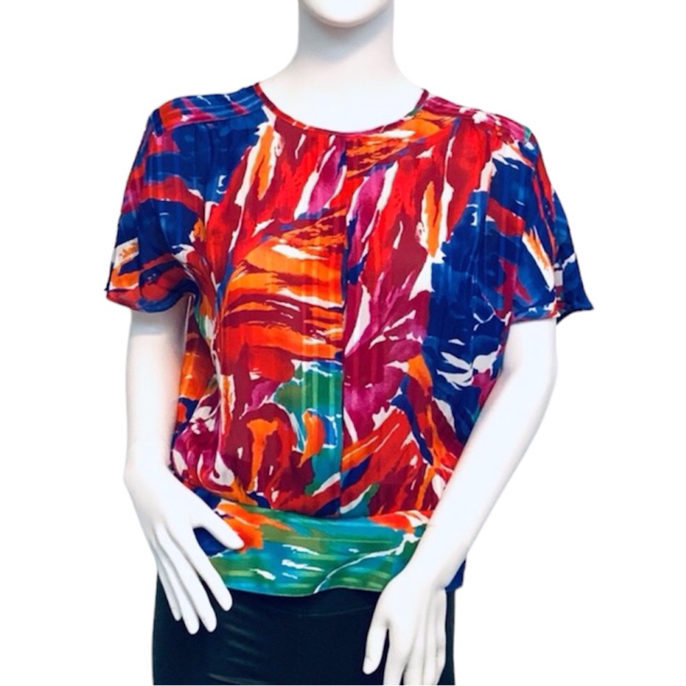 Vintage | Shapely Back Button Up Colorful Blouse